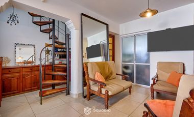 Casa de 3 dormitorios con cochera, jardín y piscina. Arroyito