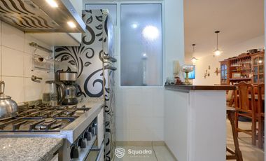 Casa de 3 dormitorios con cochera, jardín y piscina. Arroyito