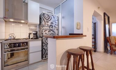 Casa de 3 dormitorios con cochera, jardín y piscina. Arroyito