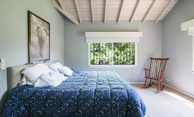 VENTA CASA 4 AMB 2 PLANTAS PISCINA JARDÍN LOTE 1000 M2