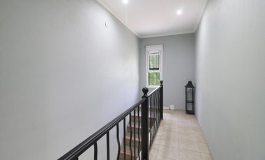 VENTA CASA 4 AMB 2 PLANTAS PISCINA JARDÍN LOTE 1000 M2