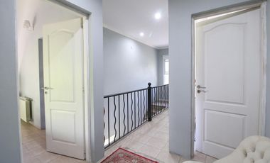 VENTA CASA 4 AMB 2 PLANTAS PISCINA JARDÍN LOTE 1000 M2