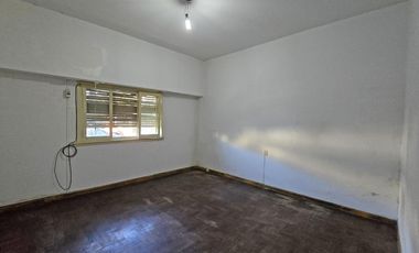 VENTA PH 2 AMBIENTES EN VILLA ADELINA