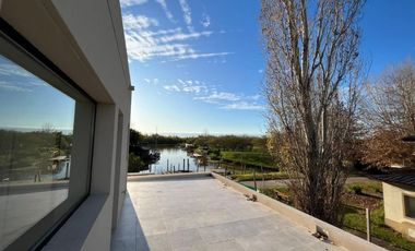 Casa en venta - 4 Dormitorios 3 Baños - 1.177Mts2- Tigre