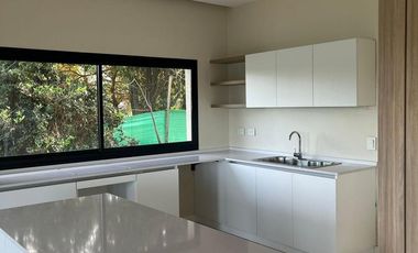 Casa en venta - 4 Dormitorios 3 Baños - 1.177Mts2- Tigre