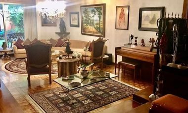 VENTA DE CASA EN LOMAS DE VISTA HERMOSA