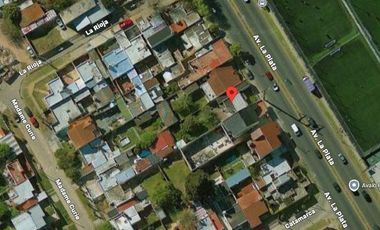 Casa en venta - 3 Dormitorios 2 Baños - 370mts2 - Quilmes