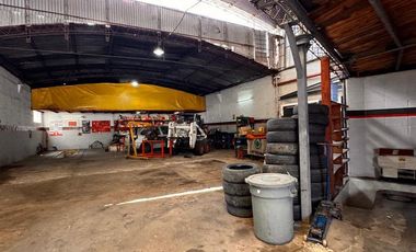 Galpón en avenida Monseñor Pablo Cabrera