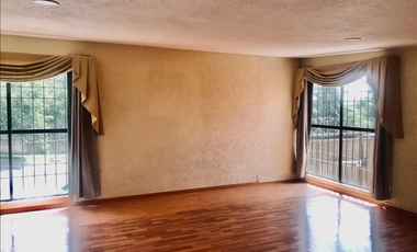 Casa en Venta Frente a Parque | Lomas de San Mateo, Naucalpan