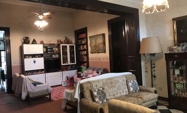 Excelente chalet en Adrogué