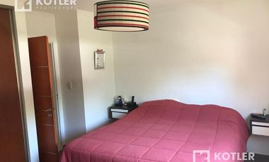 Excelente Dúplex 3 amb c/patio y entrada de auto