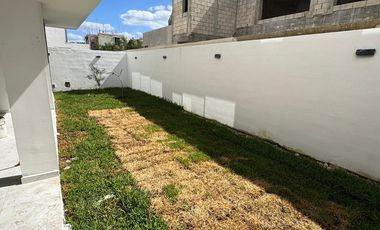 CASA EN VENTA EN PRIVADA SOLUNA