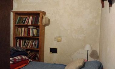 VIVIENDA / COMERCIAL -  A 50 mts.  de Estación Adrogué