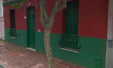 Amplia Propiedad céntrica FRENTE 11,5 MTRS