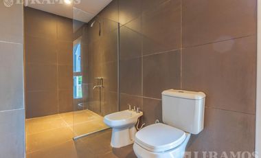 Casa con 3 dormitorios en venta  en Los Sauces - Nordelta