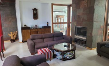 CASA MODERNA 4 AMBIENTES A MTS DE SEGUI, SOBRE LA CALLE QUINTANA AL 500