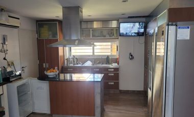 CASA MODERNA 4 AMBIENTES A MTS DE SEGUI, SOBRE LA CALLE QUINTANA AL 500