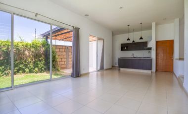 Casa moderna de un nivel en fraccionamiento con amenidades | Querétaro