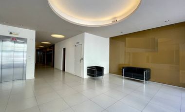 Venta Piso Excl. Depto. 1 Dormit. Cochera incluida en precio. Terraza Exclusiva c/parrillero. Amenities Apto Crédito Hipotecario