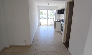Alquiler departamento 3 ambientes! Con patio