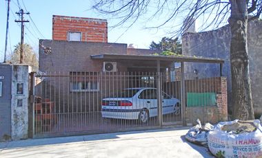 VENTA PH 4 AMBIENTES EN VILLA ADELINA