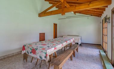 Vivienda de 4 ambientes mas galpón en venta, Alberti 5700, mar del plata.