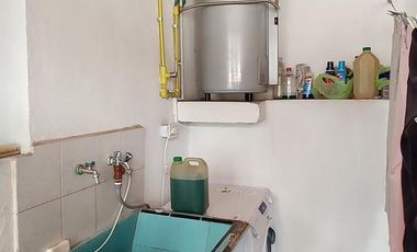 Excelente Piso sobre la Avda. en Escalada Centro fte al FCGR - Residencia Universitaria!!!