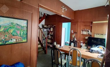 Excelente Piso sobre la Avda. en Escalada Centro fte al FCGR - Residencia Universitaria!!!