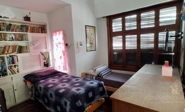 Excelente Piso sobre la Avda. en Escalada Centro fte al FCGR - Residencia Universitaria!!!