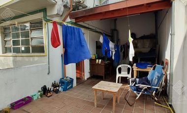 Excelente Piso sobre la Avda. en Escalada Centro fte al FCGR - Residencia Universitaria!!!