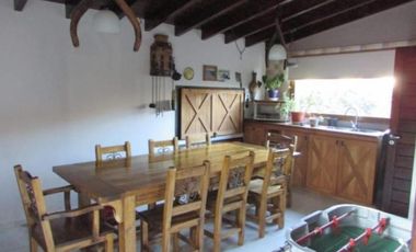 Casa en venta - 5 Dormitorios 3 Baños - Cochera - 1.200Mts2 - Junín de Los Andes