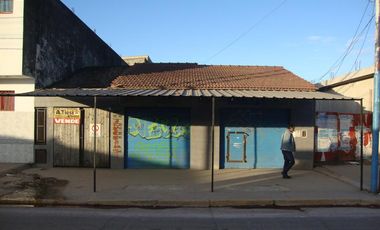 VENDE LOCAL CON VIVIENDA
