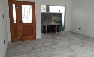 Casa en venta - 2 Dormitorios 1 Baño - 370Mts2 - Villa Parque Sicardi