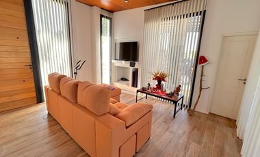 Casa en alquiler amoblada disponible a partir de Junio