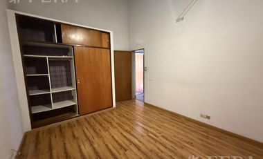 Venta casa 4 ambientes con cochera en Quilmes