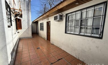 Venta casa 4 ambientes con cochera en Quilmes