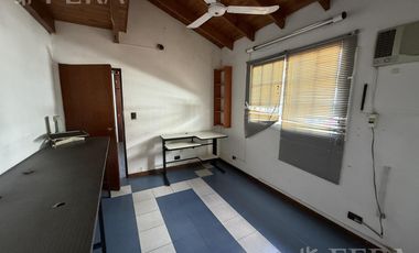 Venta casa 4 ambientes con cochera en Quilmes