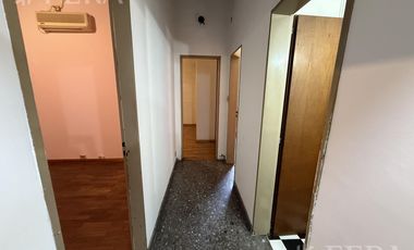 Venta casa 4 ambientes con cochera en Quilmes