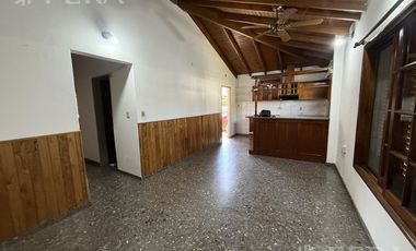Venta casa 4 ambientes con cochera en Quilmes