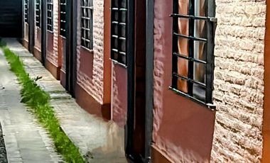 PH en venta - 2 Dormitorios 1 Baño - Cochera - 43Mts2 - Matheu, Escobar