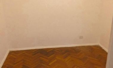 Venta depto 2 Ambientes Apto profesional con Patio Avellaneda Centro. RETASADO!! OPORTUNIDAD!!