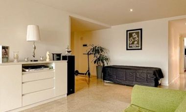 Departamento en venta - 2 Dormitorios 2 Baños - Cochera - 196Mts2 - Mar del Plata