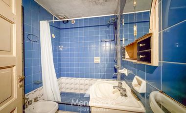 Casa 3 ambientes A RECICLAR en Chaco y Balcarce. Estación Norte.