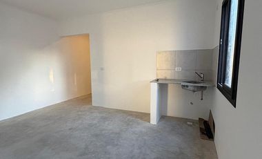 Galpón ubicado en Luciana Rios y Lisandro De La Torre