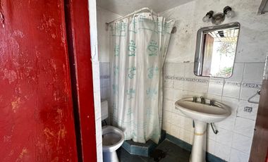 VENTA 2 CASAS 3 AMBIENTES PATIO GALPÓN LANÚS OESTE