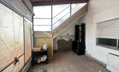 VENTA 2 CASAS 3 AMBIENTES PATIO GALPÓN LANÚS OESTE