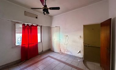 VENTA 2 CASAS 3 AMBIENTES PATIO GALPÓN LANÚS OESTE