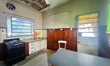 VENTA 2 CASAS 3 AMBIENTES PATIO GALPÓN LANÚS OESTE