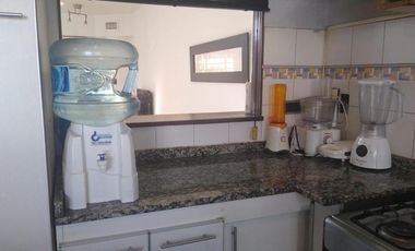 Casa en venta - 2 Dormitorios 1 Baño - Quilmes