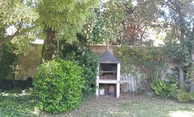 Casa en venta - 3 Dormitorios 2 Baños - 300Mts2 - Necochea